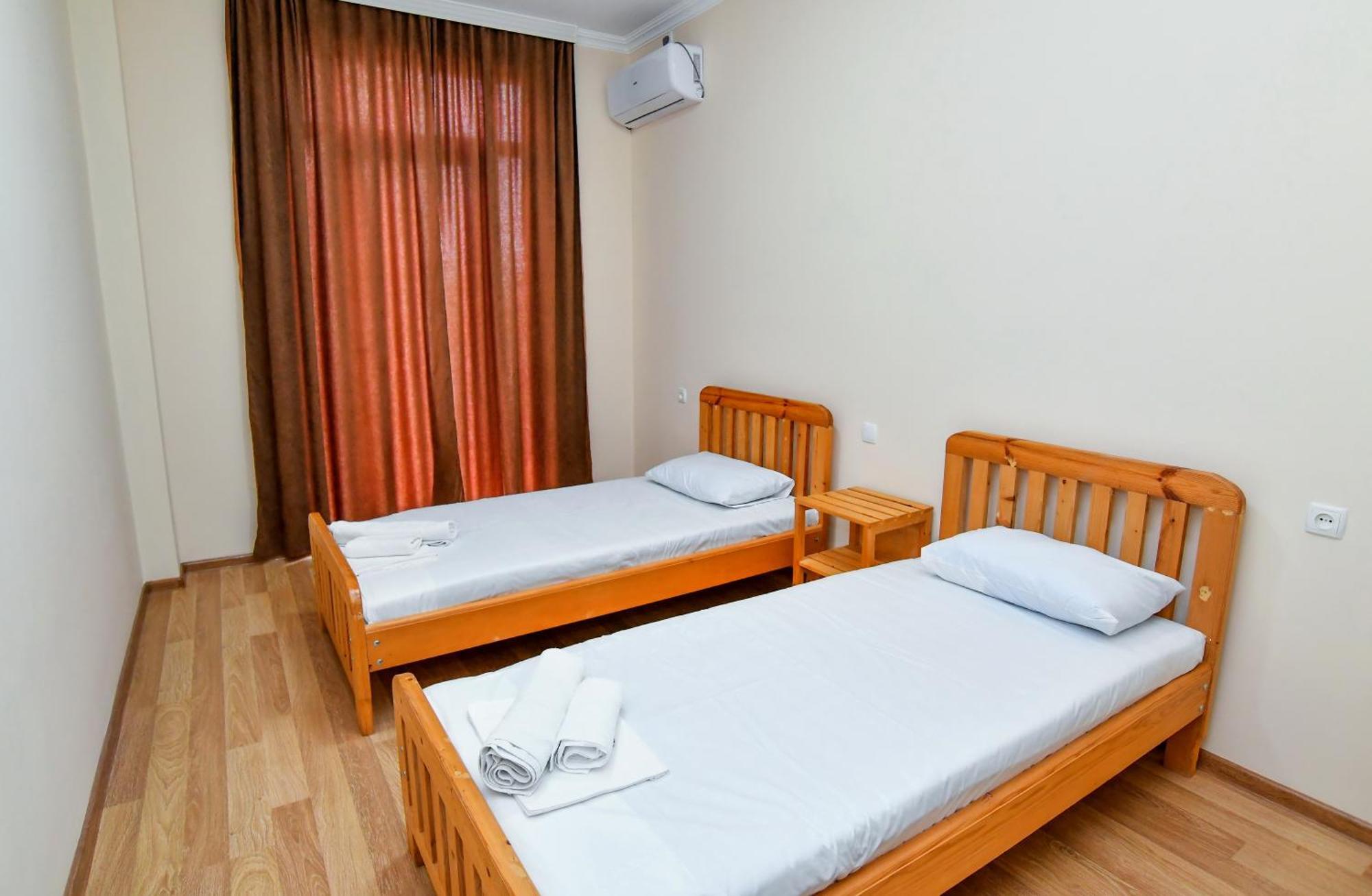 Just Inn Kutaisi Exterior foto